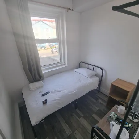 Burlington West Hotel Blackpool Room photo